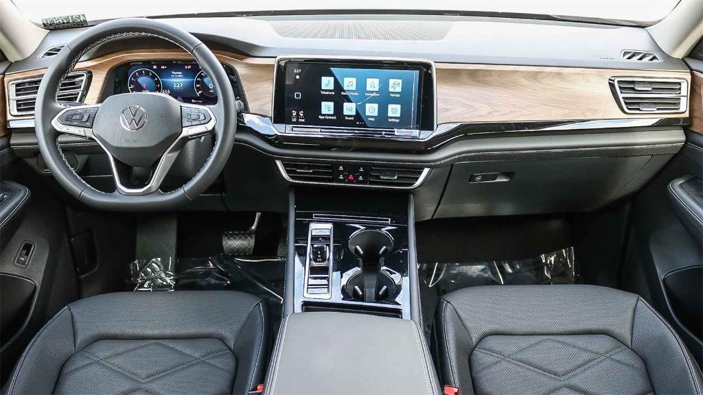 new 2026 Volkswagen Atlas car, priced at $45,234