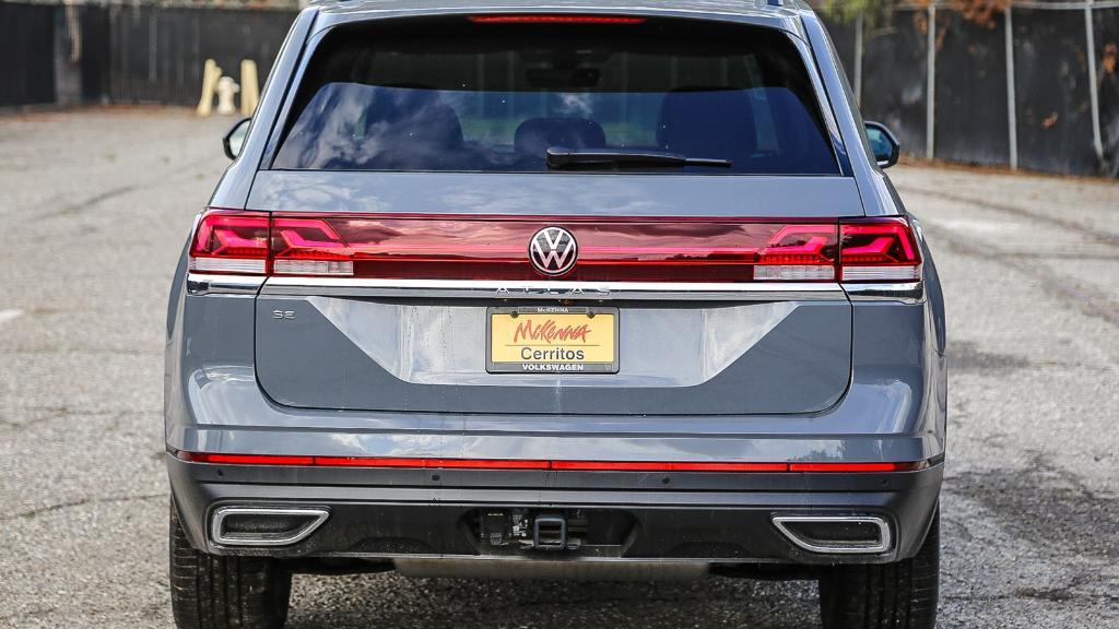 new 2026 Volkswagen Atlas car, priced at $45,234