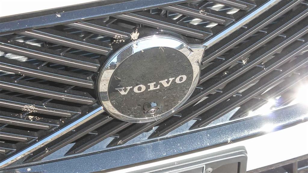 new 2026 Volvo XC60 car, priced at $56,015
