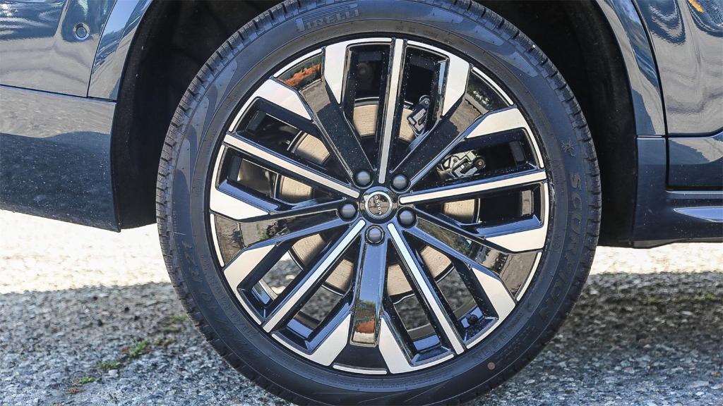 new 2025 Volvo XC90 car, priced at $60,155