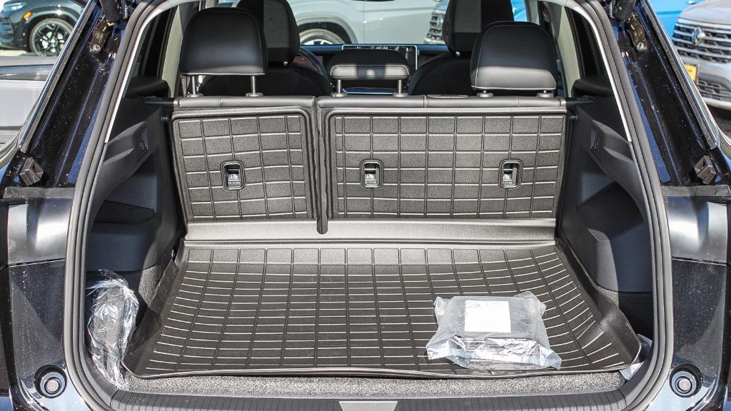 new 2026 Volkswagen Tiguan car, priced at $35,992