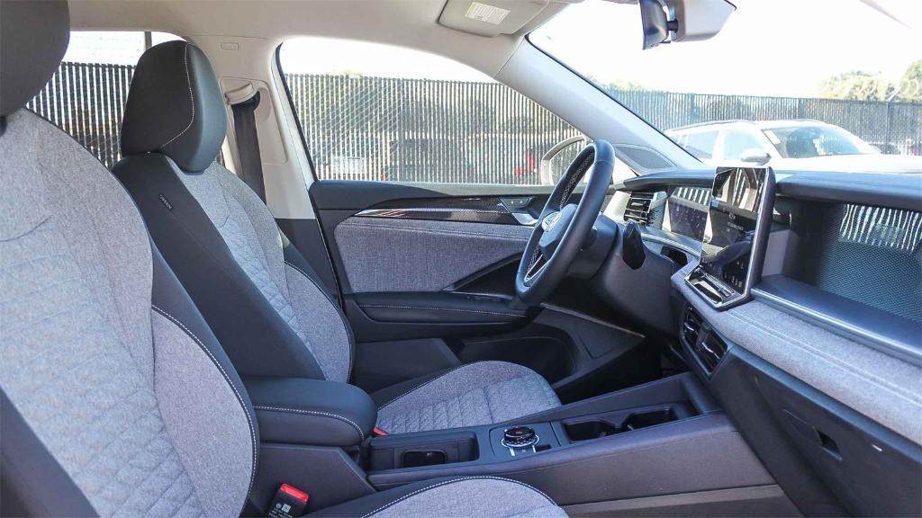 new 2026 Volkswagen Tiguan car, priced at $32,292