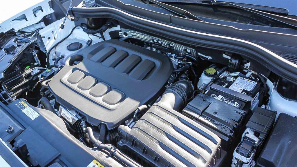 new 2026 Volkswagen Tiguan car, priced at $32,292