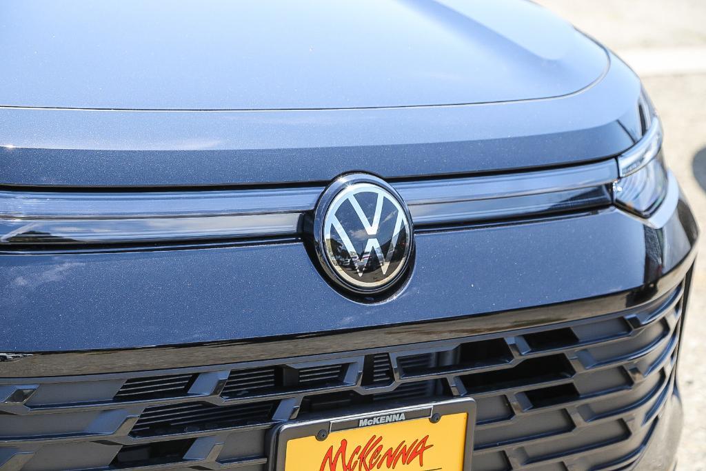 new 2025 Volkswagen Tiguan car, priced at $28,015