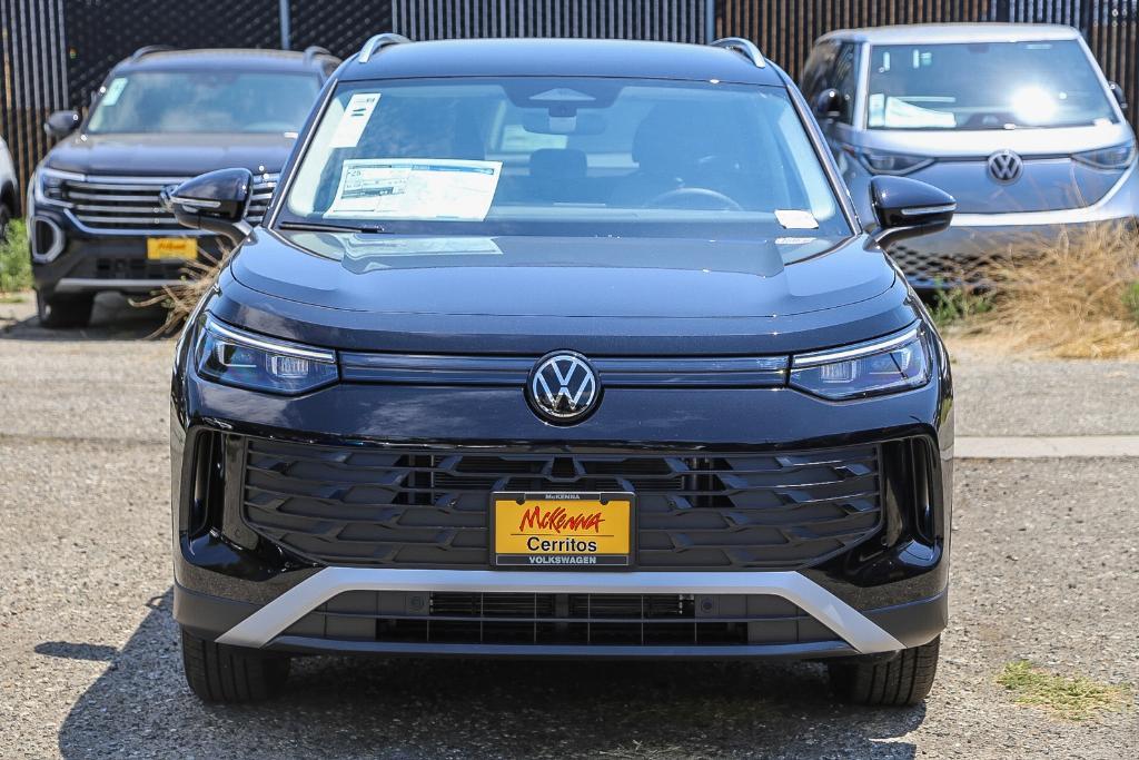 new 2025 Volkswagen Tiguan car, priced at $28,015