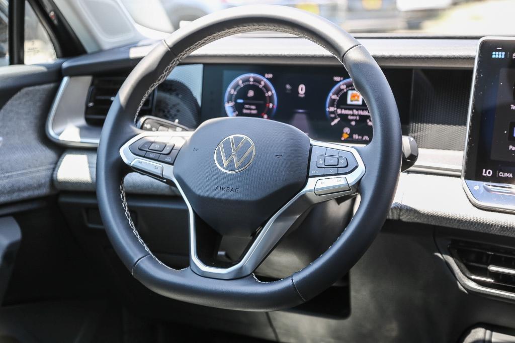 new 2025 Volkswagen Tiguan car, priced at $28,015