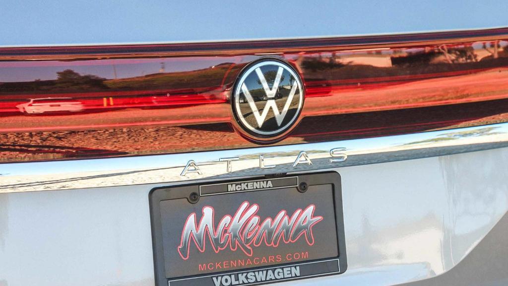 new 2026 Volkswagen Atlas car, priced at $45,474