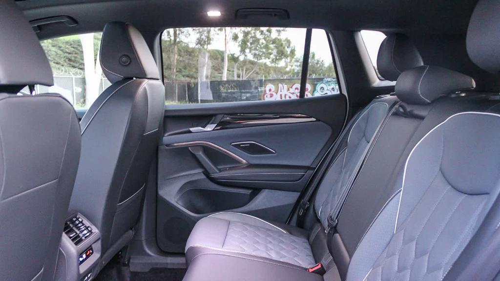 new 2026 Volkswagen Tiguan car, priced at $45,807