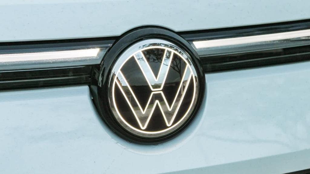 new 2026 Volkswagen Tiguan car, priced at $45,807