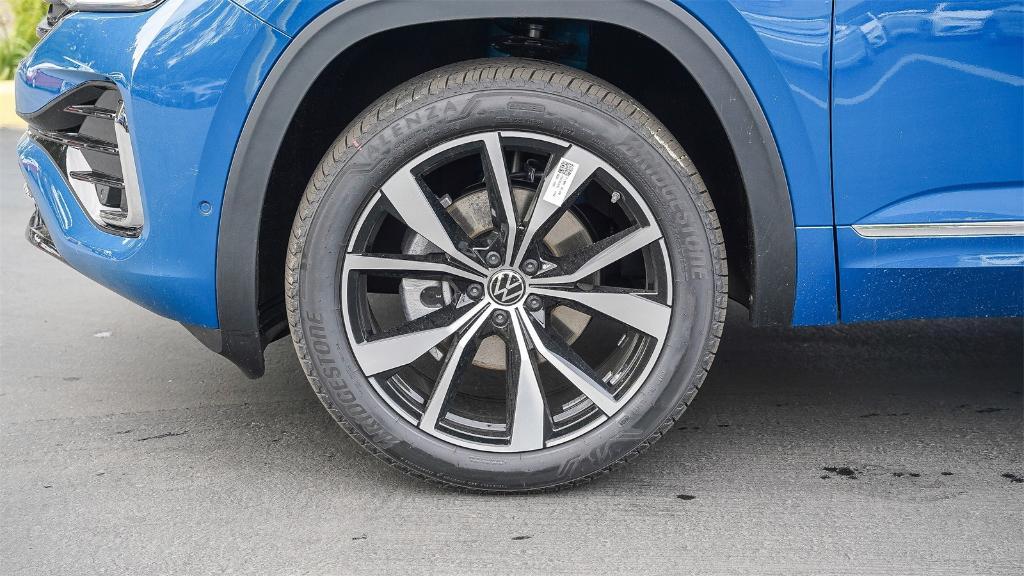 new 2025 Volkswagen Atlas Cross Sport car, priced at $49,496