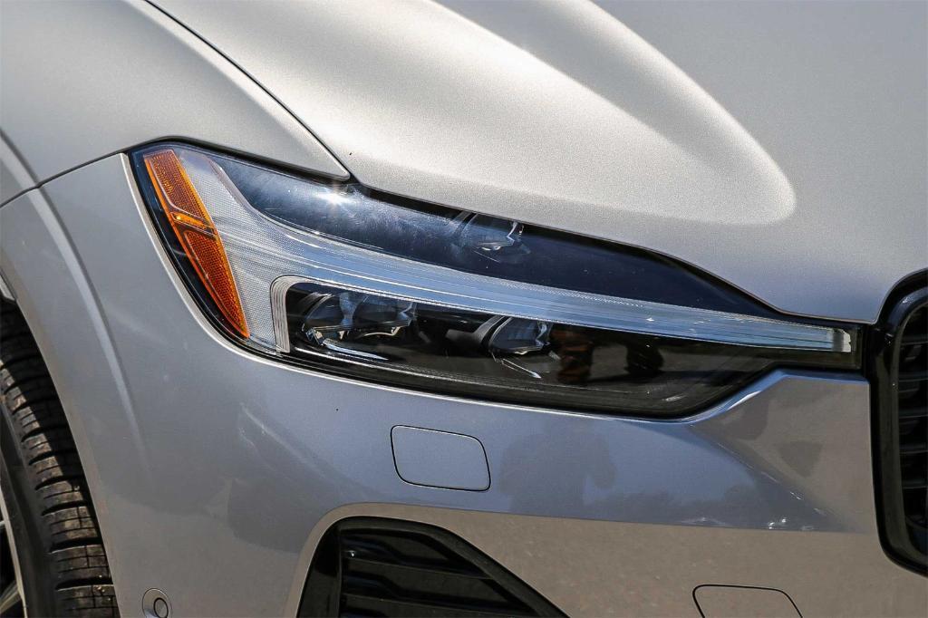 new 2025 Volvo XC60 car, priced at $48,050