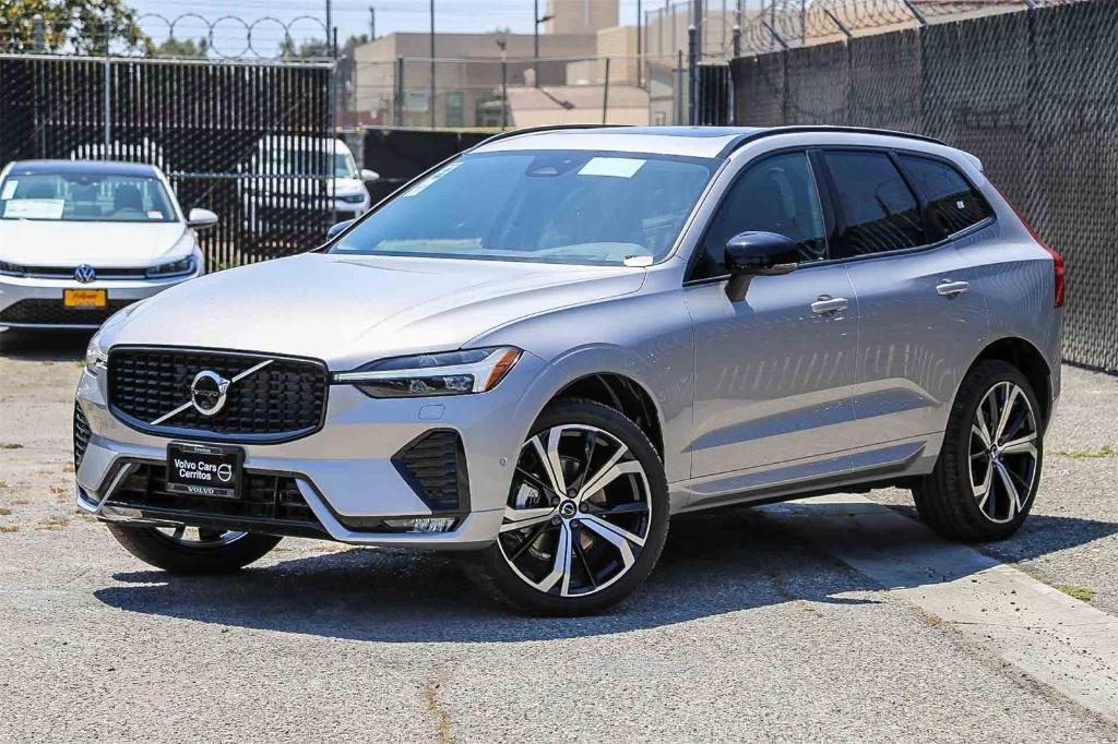new 2025 Volvo XC60 car, priced at $48,050