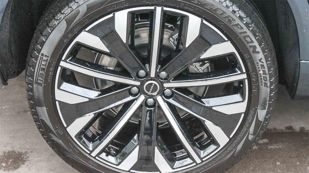 new 2026 Volvo XC90 Plug-In Hybrid car, priced at $79,875