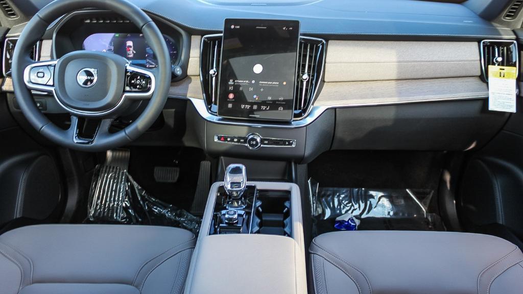 new 2026 Volvo XC90 Plug-In Hybrid car, priced at $79,875