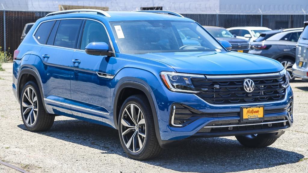 new 2025 Volkswagen Atlas car, priced at $48,984