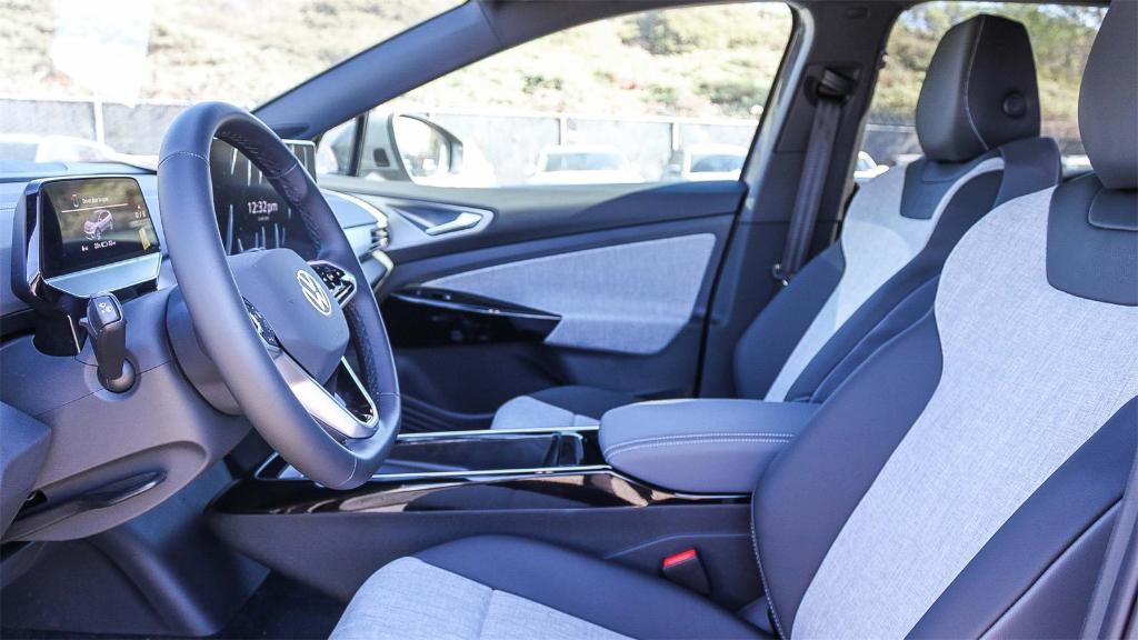 new 2026 Volkswagen ID.4 car, priced at $47,972