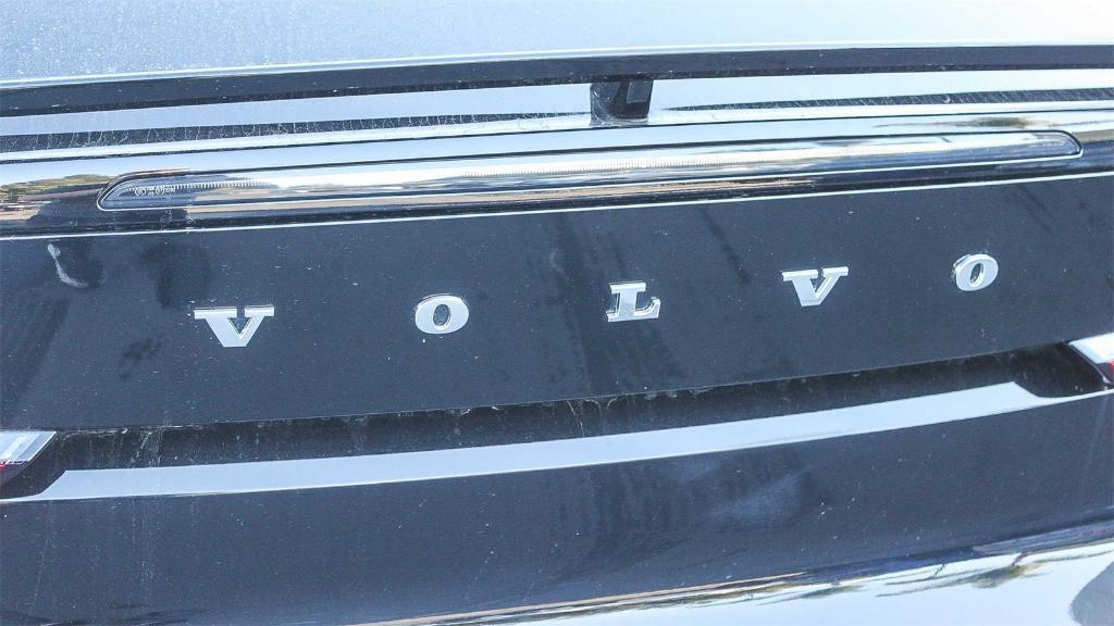 used 2023 Volvo C40 Recharge Pure Electric car, priced at $24,971