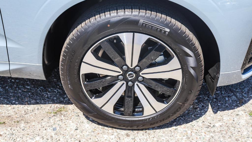 new 2025 Volvo XC60 Plug-In Hybrid car, priced at $47,895