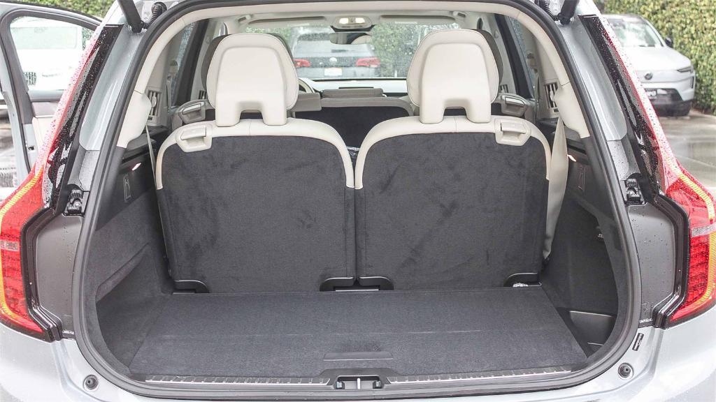 new 2026 Volvo XC90 Plug-In Hybrid car, priced at $83,625