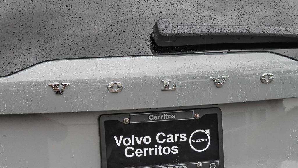 new 2026 Volvo XC90 Plug-In Hybrid car, priced at $83,625