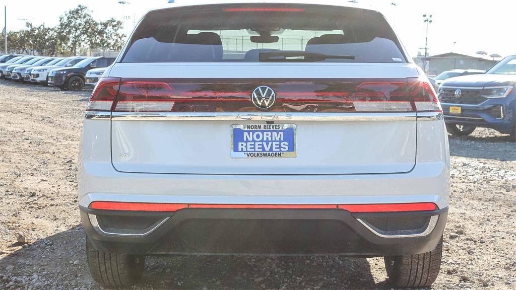 new 2026 Volkswagen Atlas Cross Sport car, priced at $38,331