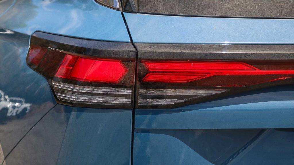 new 2025 Volkswagen Tiguan car, priced at $31,137