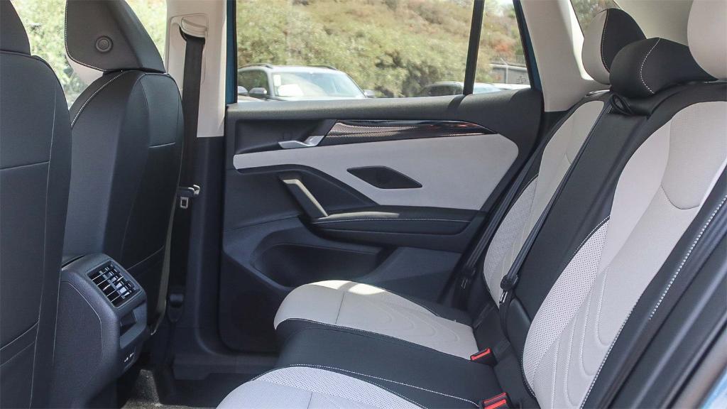 new 2025 Volkswagen Tiguan car, priced at $31,137