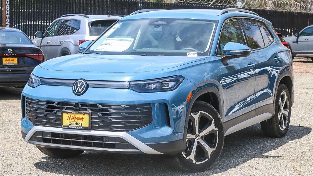 new 2025 Volkswagen Tiguan car, priced at $31,137