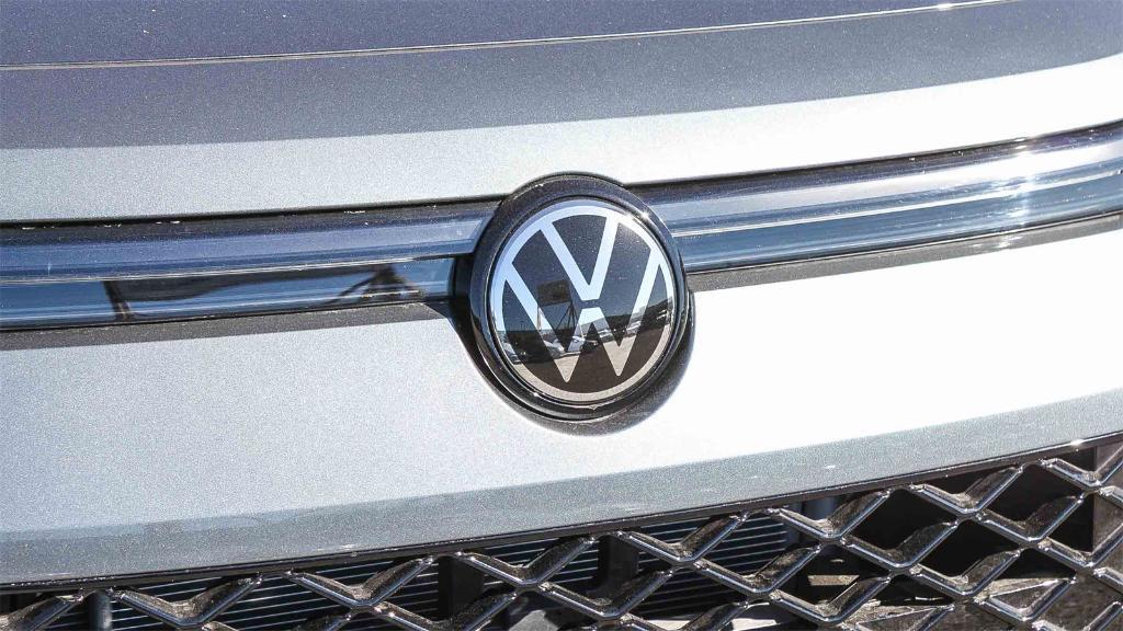 new 2026 Volkswagen Tiguan car, priced at $38,607