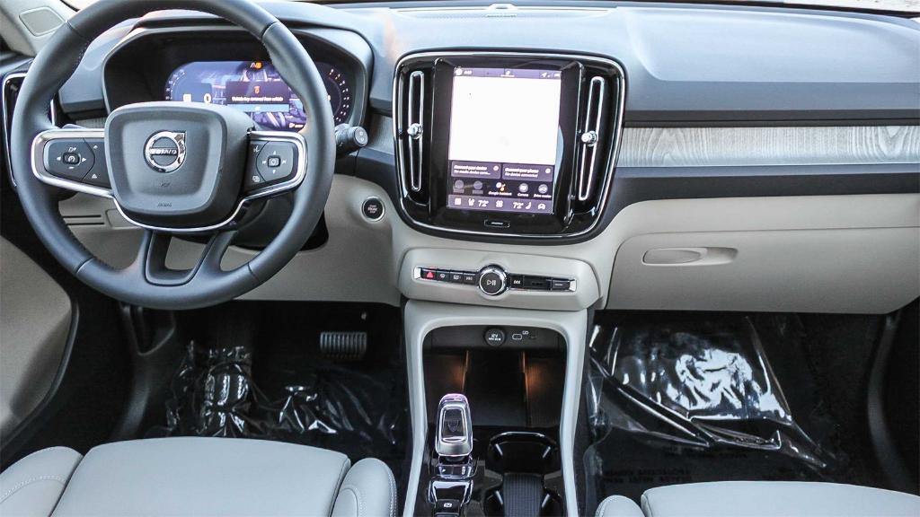 new 2026 Volvo XC40 car, priced at $50,975