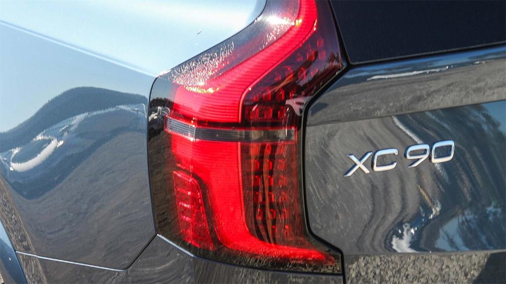 new 2026 Volvo XC90 car, priced at $69,825