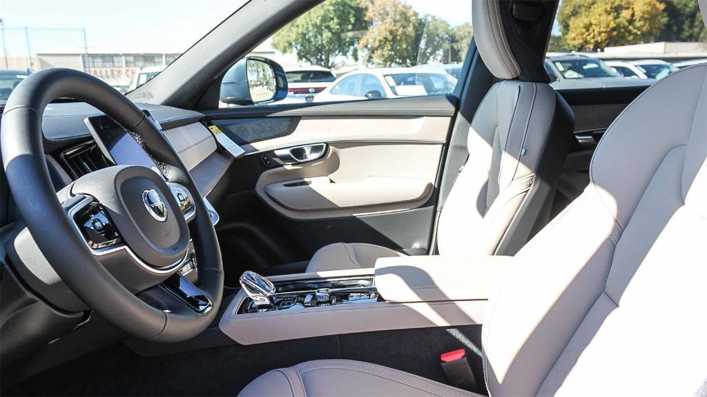 new 2026 Volvo XC90 car, priced at $69,825