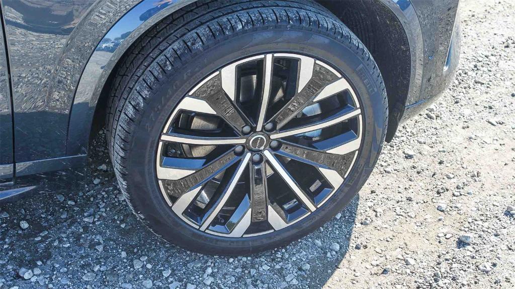 new 2026 Volvo XC90 car, priced at $69,825