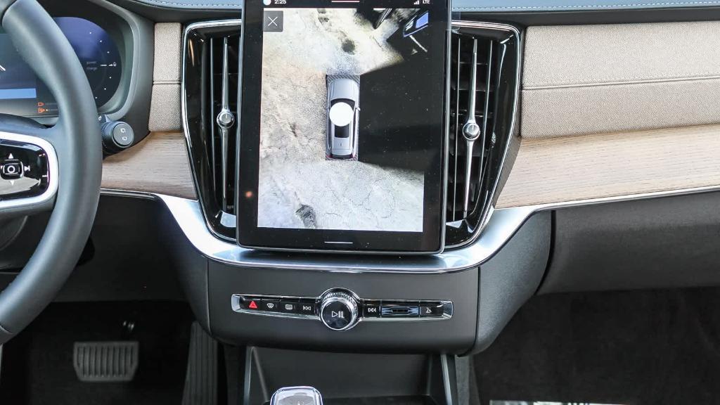 new 2026 Volvo XC90 Plug-In Hybrid car, priced at $79,035