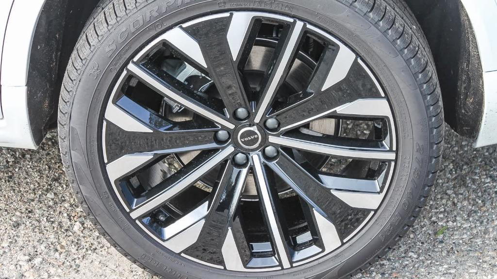 new 2026 Volvo XC90 Plug-In Hybrid car, priced at $79,035