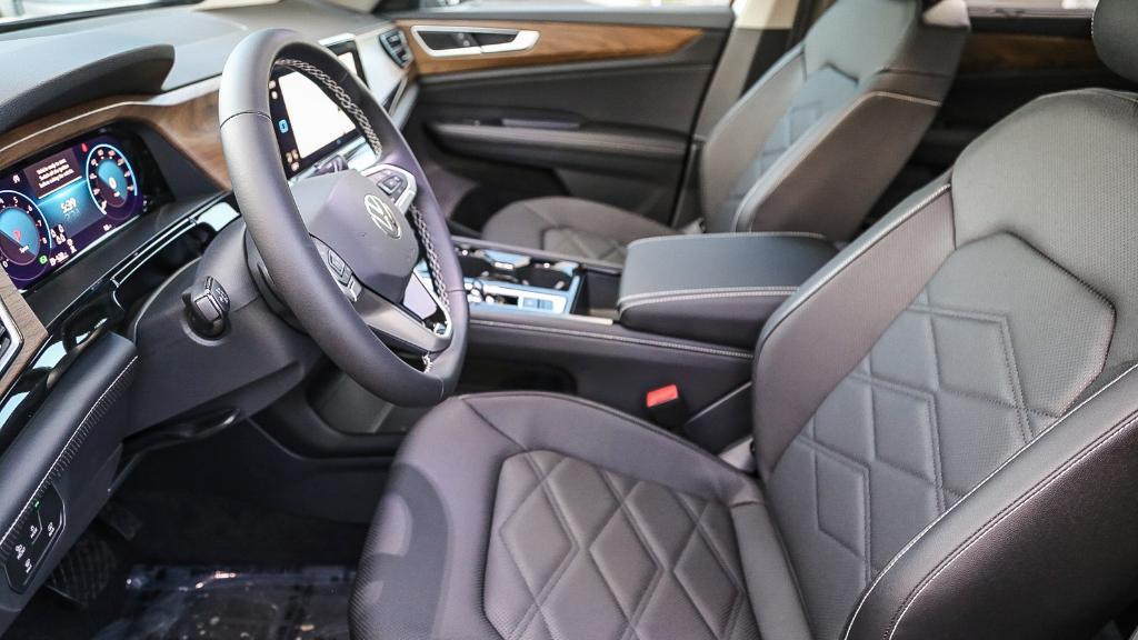 new 2026 Volkswagen Atlas car, priced at $46,524