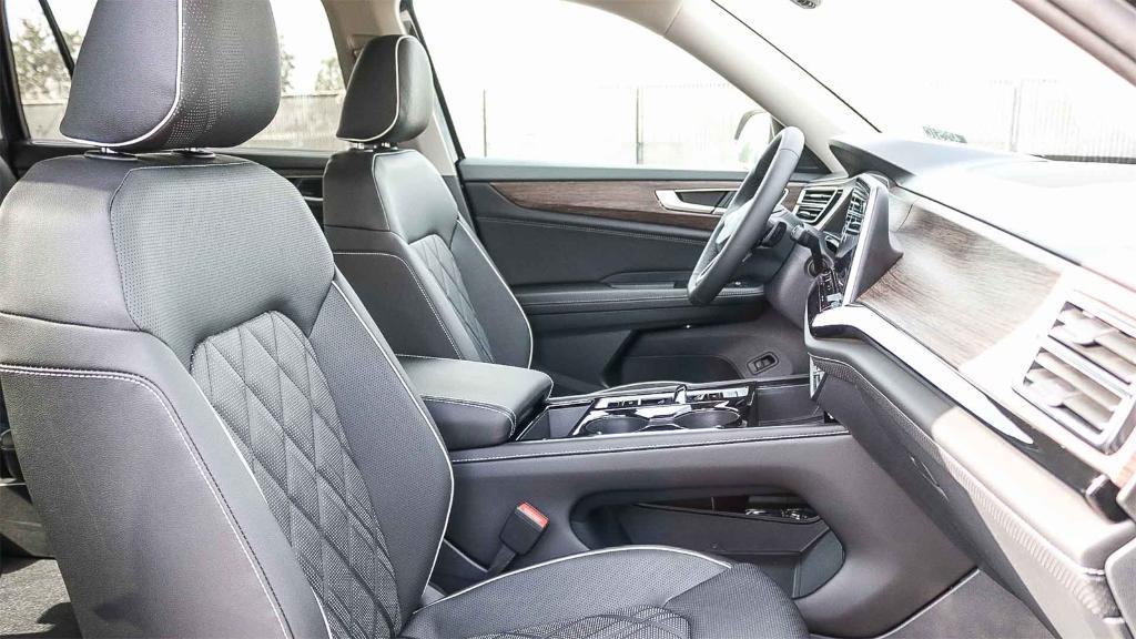 new 2026 Volkswagen Atlas car, priced at $55,349