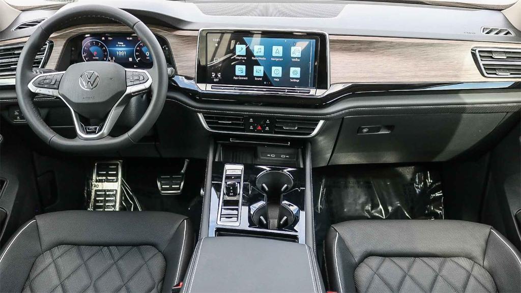 new 2026 Volkswagen Atlas car, priced at $55,349