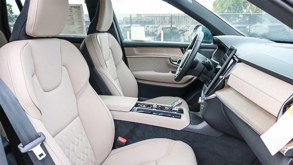 new 2025 Volvo XC90 car, priced at $56,945