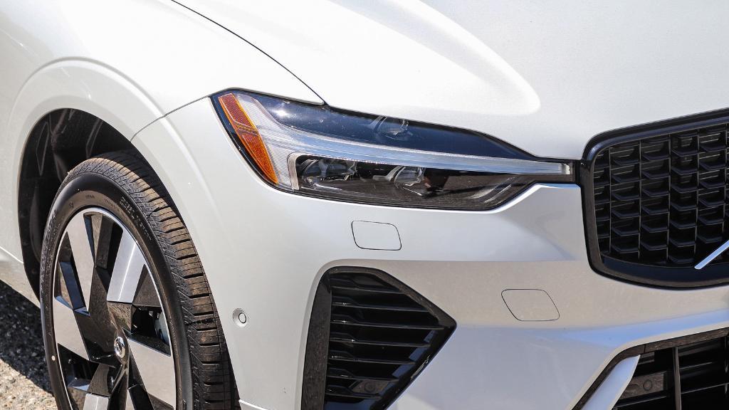 new 2025 Volvo XC60 Plug-In Hybrid car, priced at $54,450