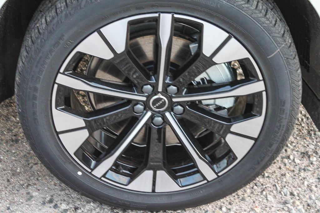 new 2026 Volvo XC60 Plug-In Hybrid car, priced at $67,315