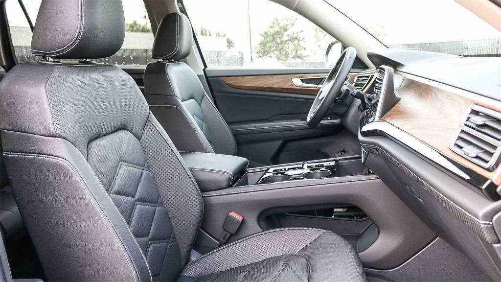 new 2026 Volkswagen Atlas car, priced at $46,090