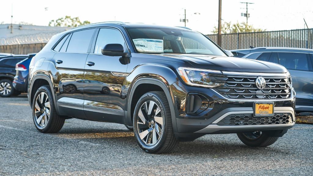 new 2026 Volkswagen Atlas Cross Sport car, priced at $42,594