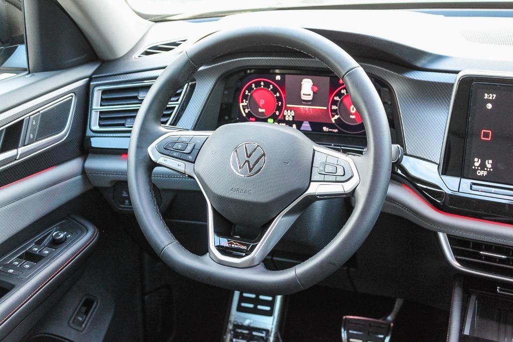 new 2026 Volkswagen Atlas car, priced at $48,321