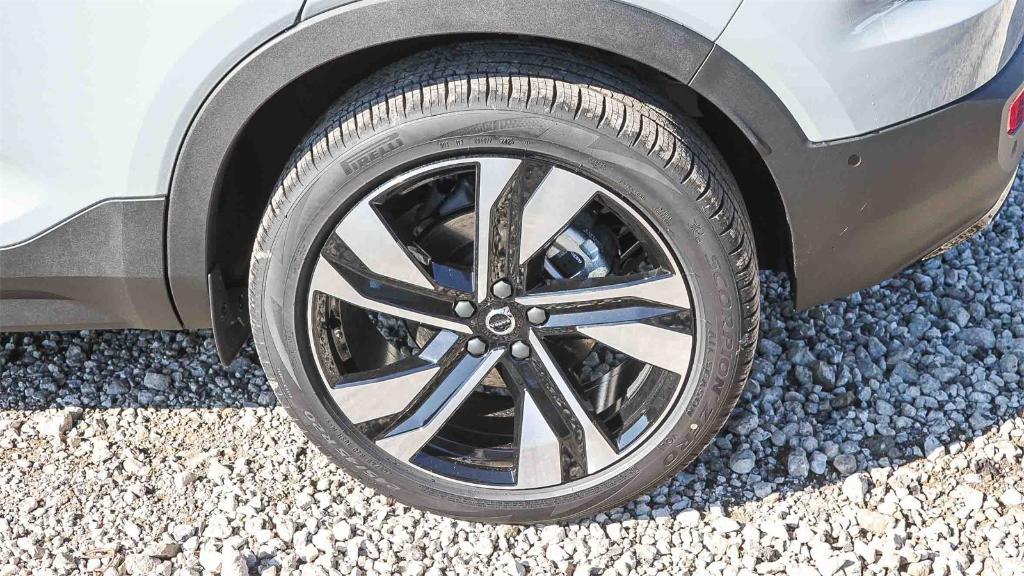 new 2026 Volvo XC40 car, priced at $50,975