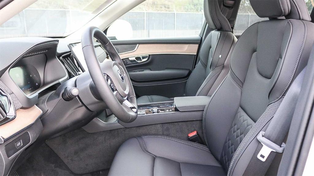 new 2025 Volvo XC90 car, priced at $58,455