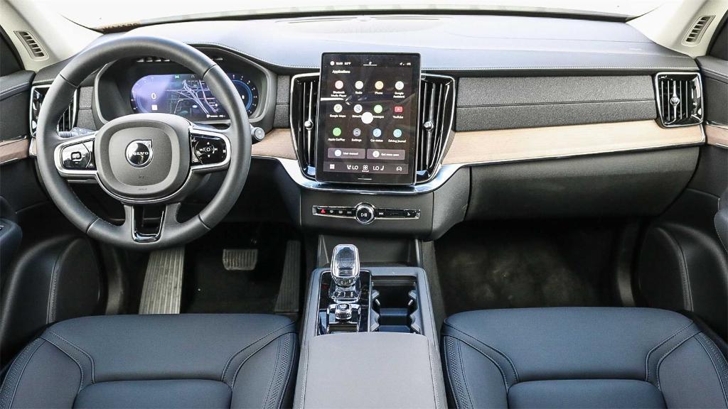 new 2025 Volvo XC90 car, priced at $58,455