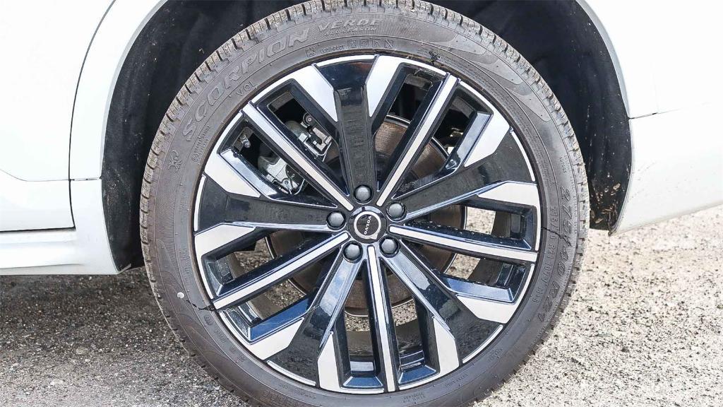 new 2025 Volvo XC90 car, priced at $58,455