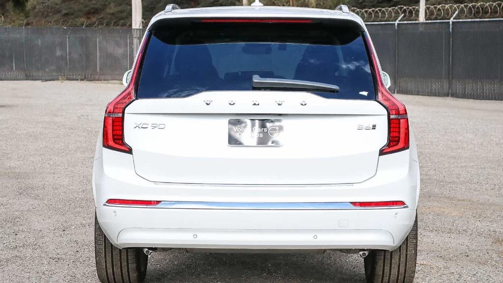 new 2025 Volvo XC90 car, priced at $58,455