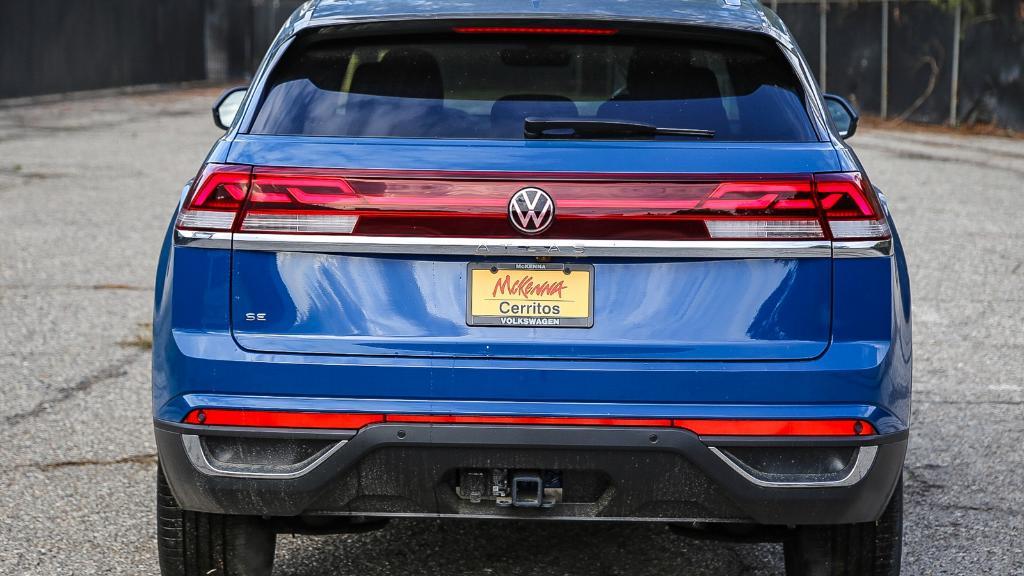 new 2026 Volkswagen Atlas Cross Sport car, priced at $44,457